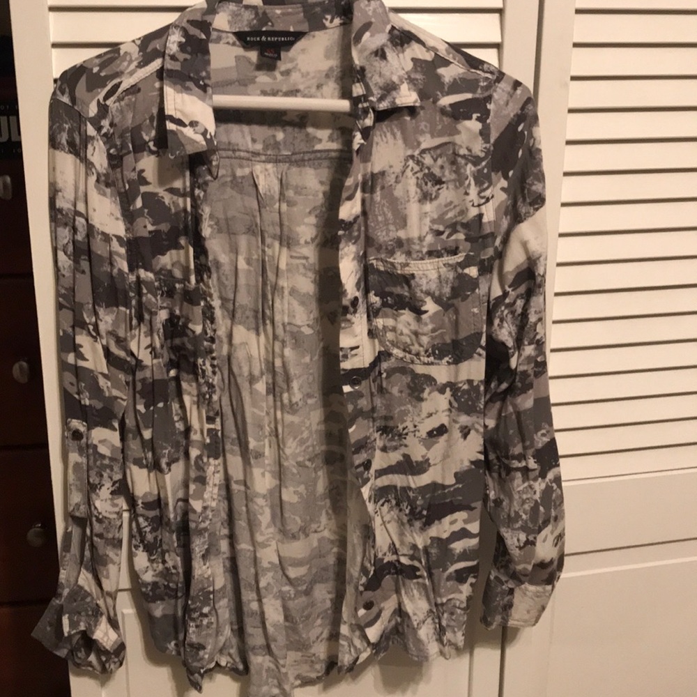 Rock and Republic Camo blouse